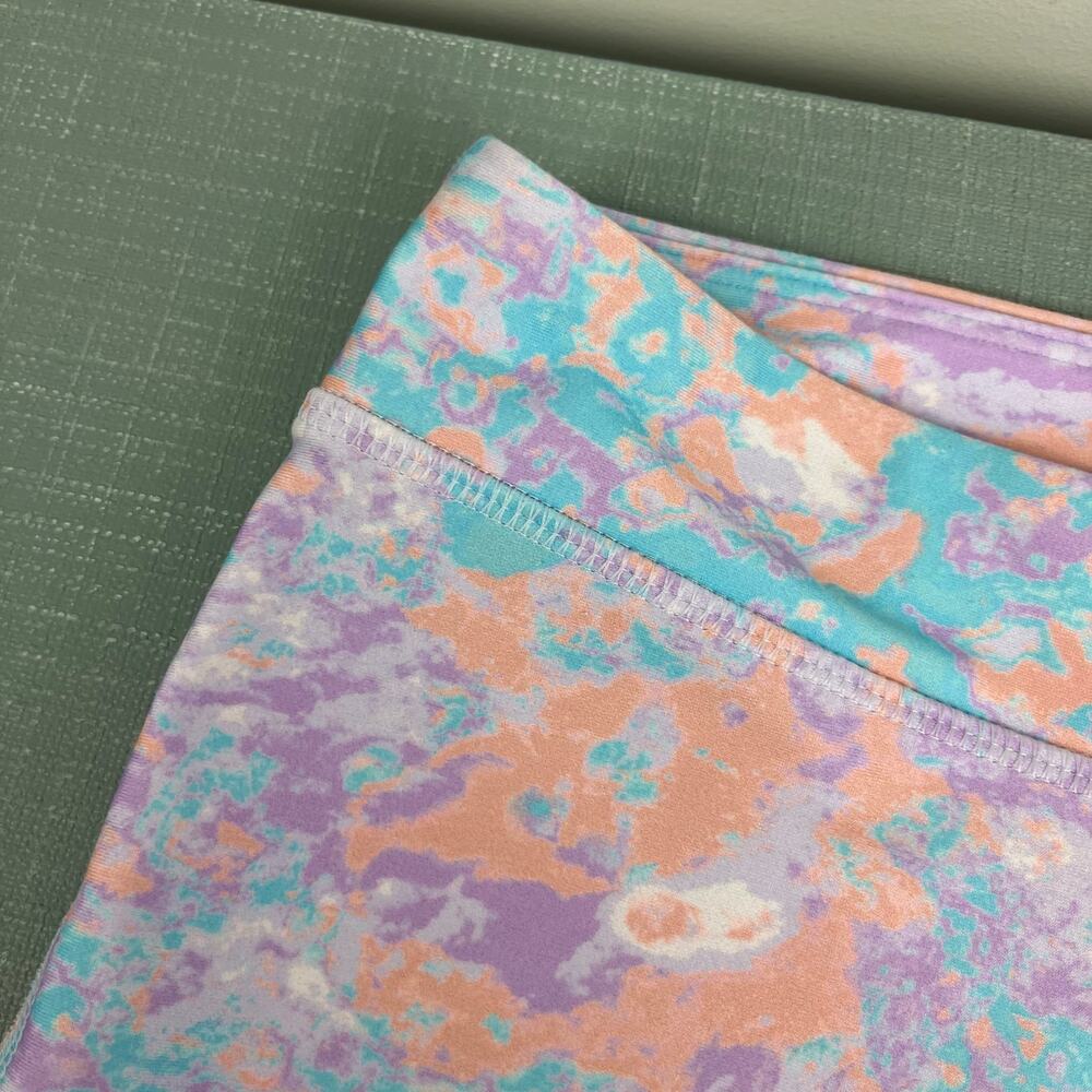 Under Armour Girls Heat Gear Printed Bike Shorts - Picture 2 of 9